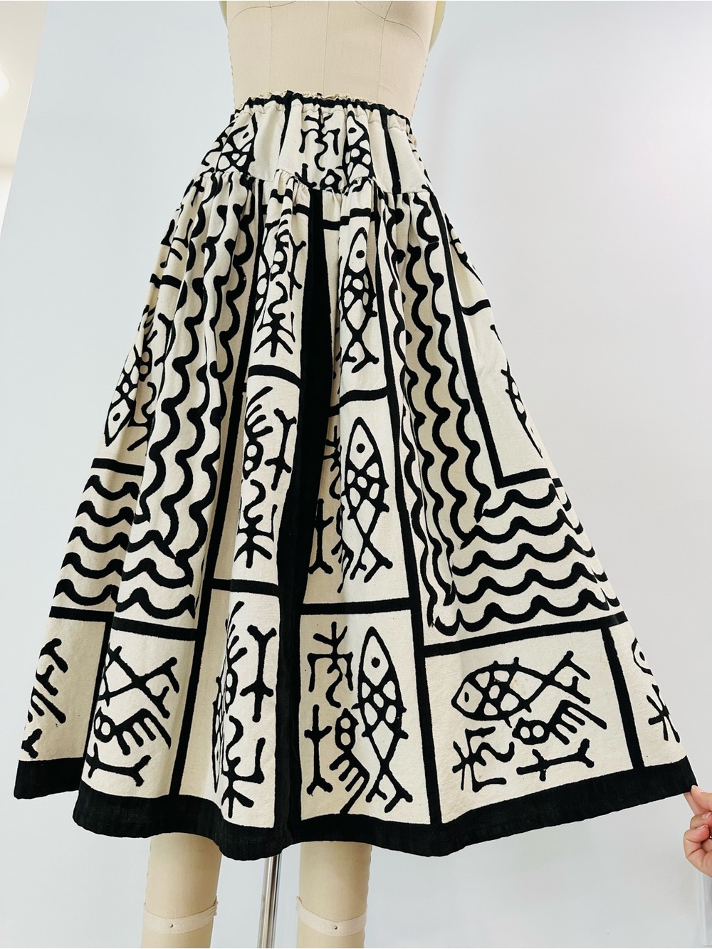 Vintage Ann Maurice Folk Art Black & Cream Midi Skirt